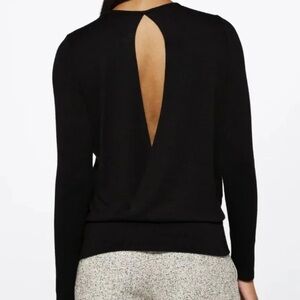 41 Hawthorn
Mable Back Detail Knit Top